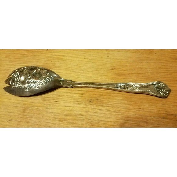 Silverplated Salad Serving Fork Silver Plate 8 1/2" Fruit & Leaves Shell Handle - Picture 4 of 7